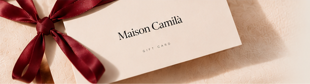 Maison Camilà gift card met oxblood lint — goedgekeurd beeld